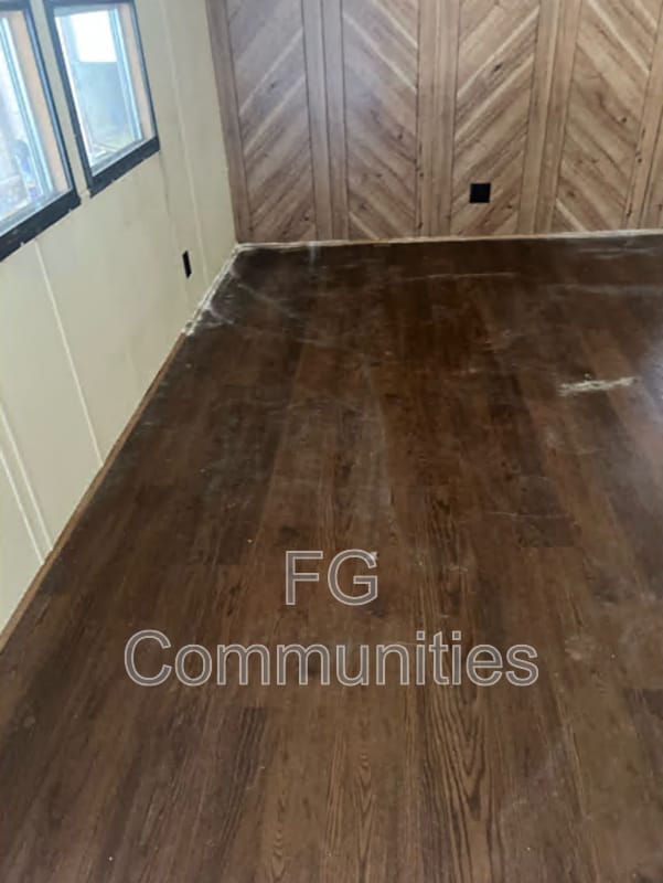 Building Photo - 3610 Highlands Rd