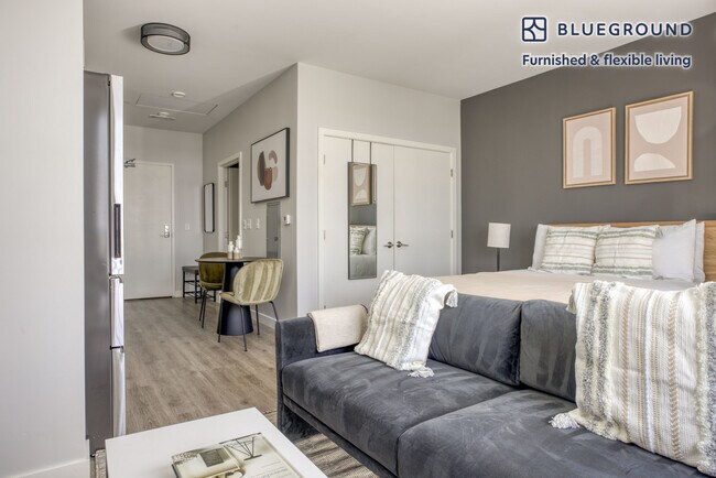 Building Photo - 485 Foley St