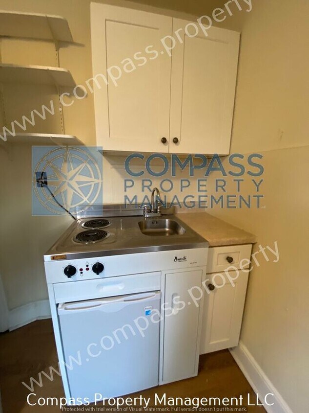 Primary Photo - $750 - 2nd Floor Efficiency Apartment - Co...
