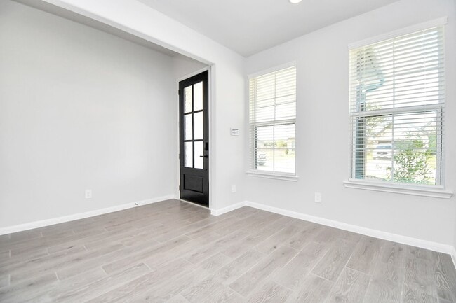 Building Photo - 19807 Palomino Pr Trl