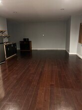 Building Photo - 9427 S Ewing Ave