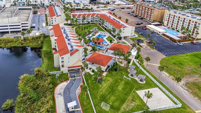 Foto del edificio - 200 Padre Blvd