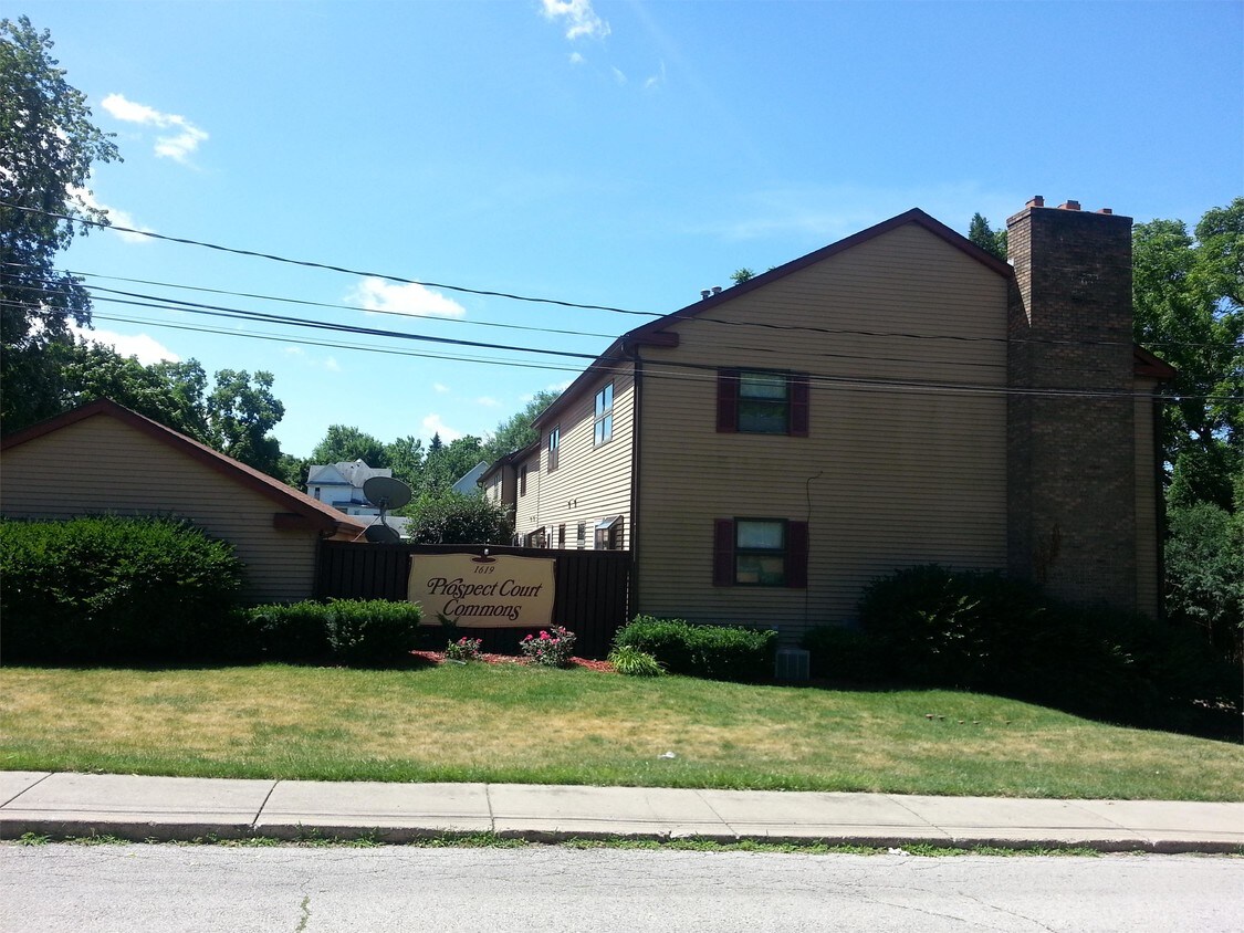 Primary Photo - 1619 Prospect Ct