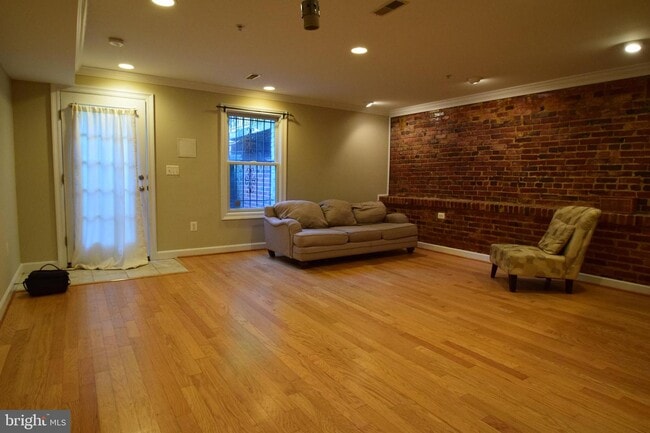 Foto del edificio - 28 Bryant St NW