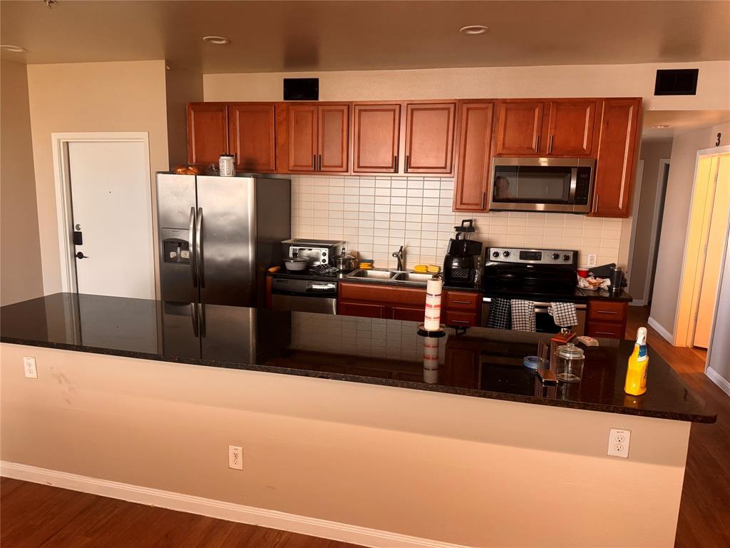 Foto principal - 2608 Salado St