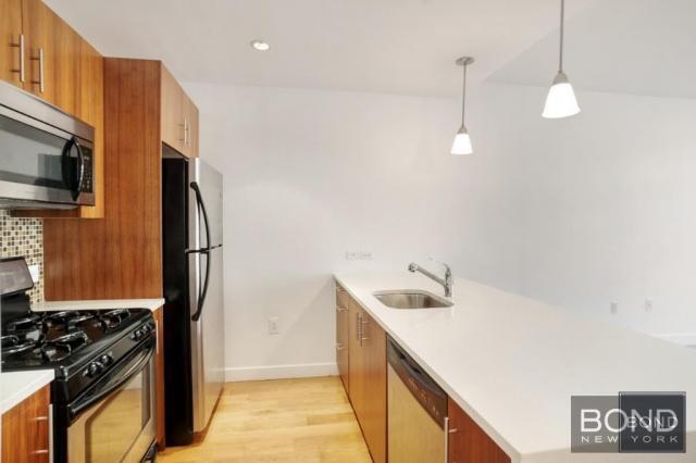 Foto principal - 1 bedroom in Astoria NY 11102