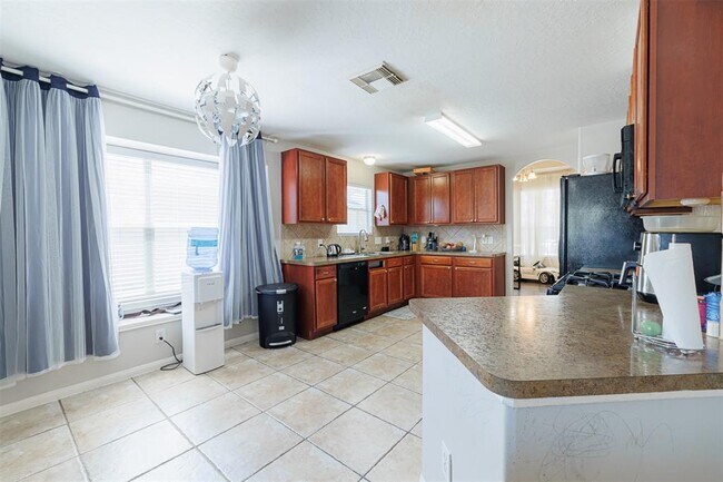 Building Photo - 1030 Bahia Vista Dr