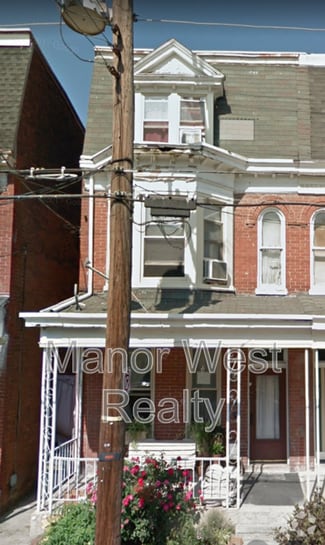 Building Photo - 1559 W King St