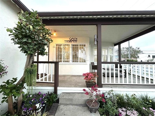 Foto del edificio - 9801 S Hobart Blvd