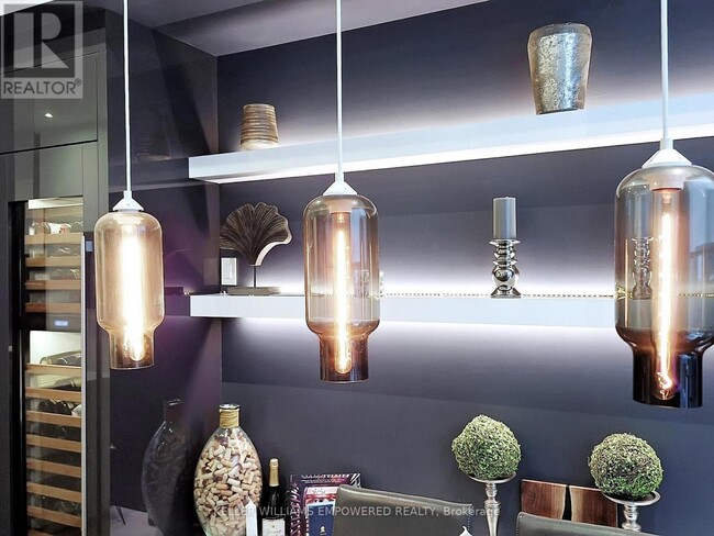 Photo du bâtiment - 850 Richmond St W