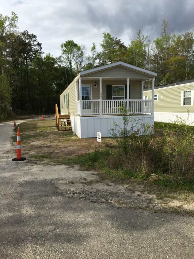 Primary Photo - 3688 Chapel Ln