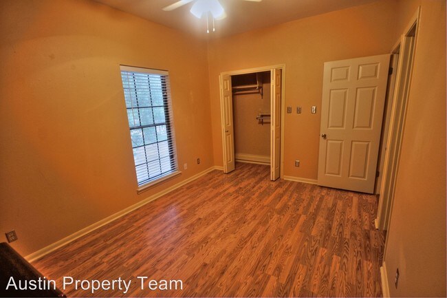 Building Photo - 1307 Kinney Ave