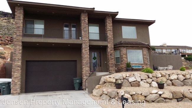 Foto del edificio - 4 br, 3 bath House - 67 North 660 West
