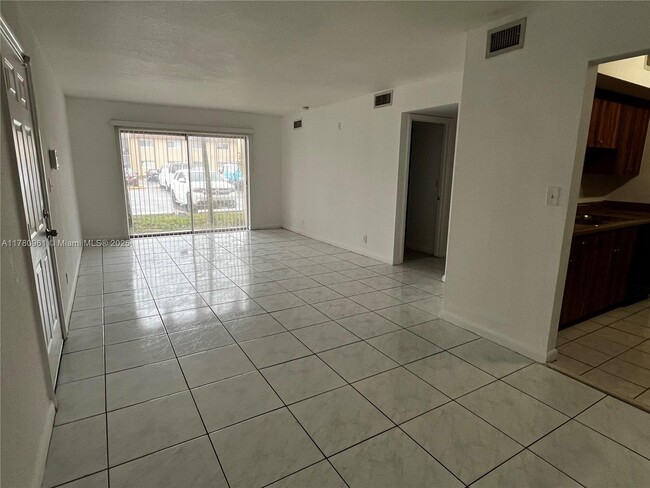 Building Photo - 2844 NW 55th Ave