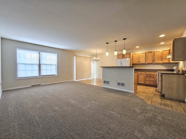 Building Photo - 157 Marble Ave