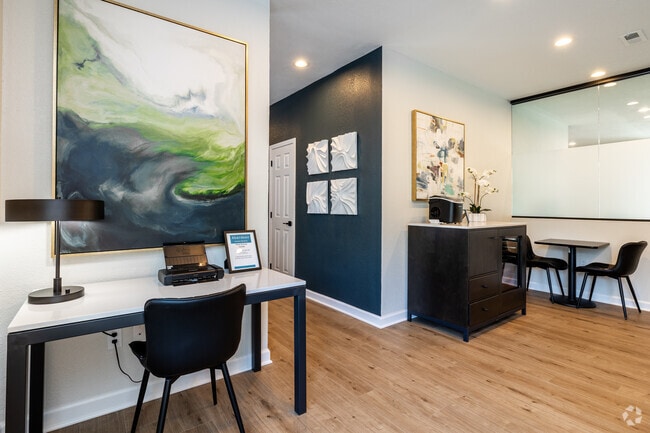 Business Center - Aberdeen