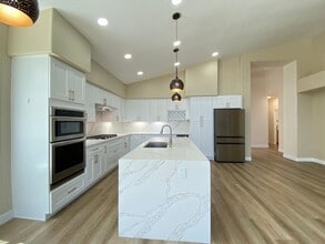 Building Photo - 4926 Lassen Dr