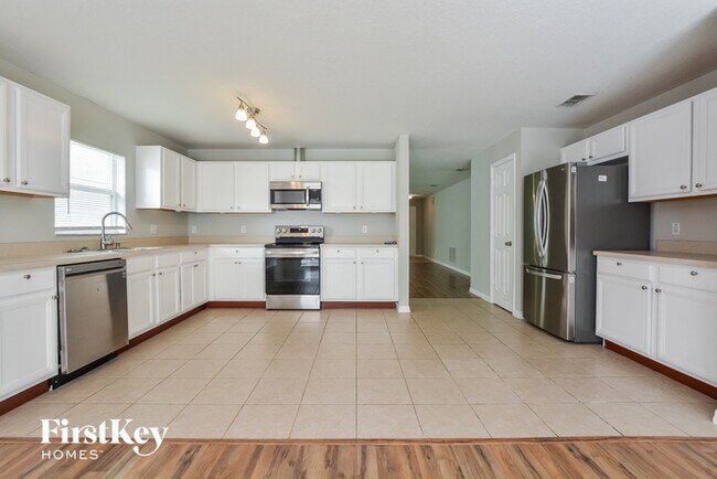 Building Photo - 315 Willowbay Ridge St