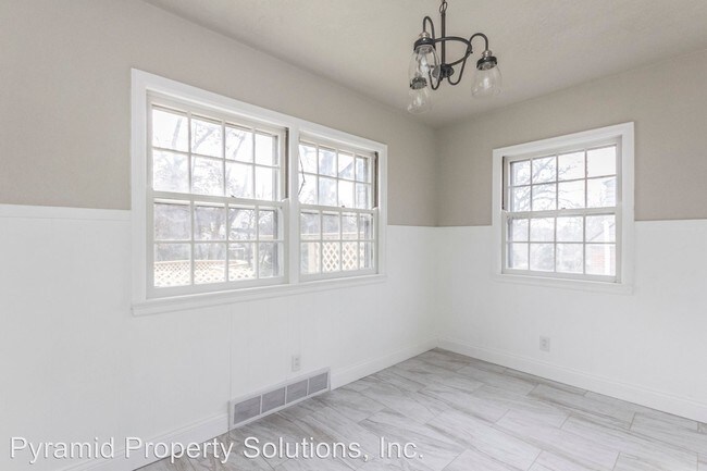 Building Photo - 3 br, 2.5 bath House - 5810 Harwood Dr