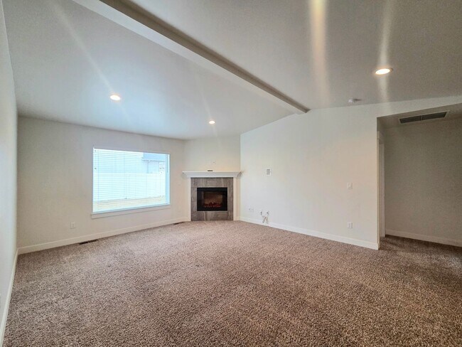 Foto del edificio - Newer Rambler in Mary Hill Estates!