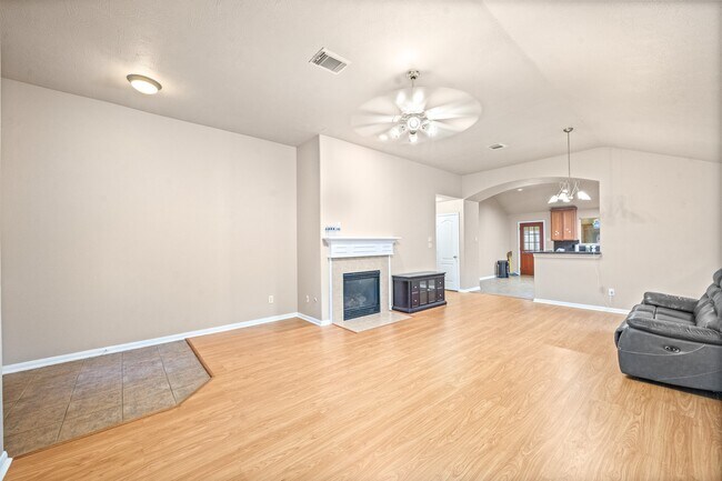 Foto del edificio - 10315 Kennewick Dr