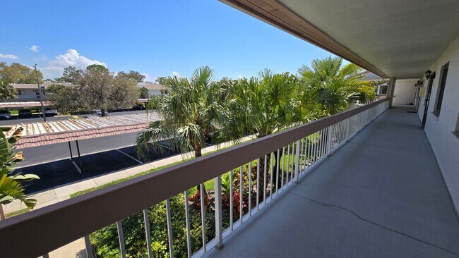 Foto del edificio - Nice 2/2 in the Gated East Lake Woodlands community