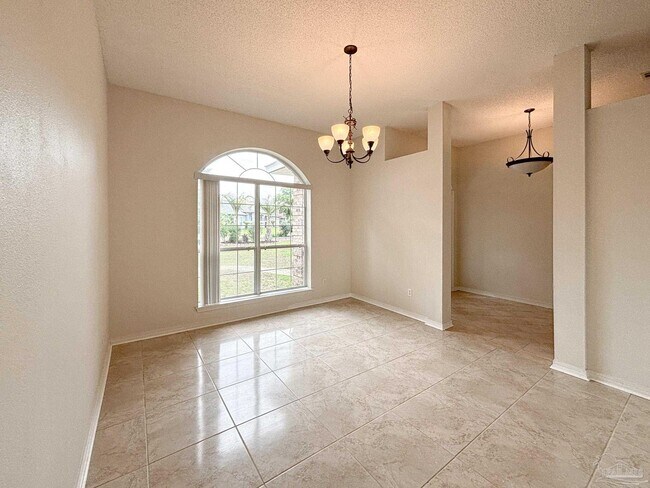 Foto del edificio - 9639 Westgate Cir