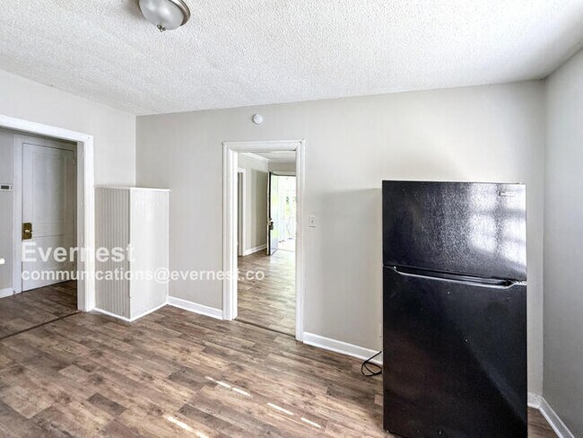 Foto del edificio - 3912 39th Ave N