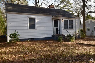 Building Photo - 1923 S Lumpkin St