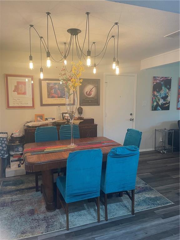 Foto del edificio - 513 White Wing Way