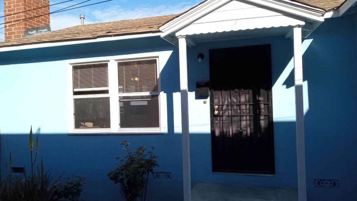 Primary Photo - 4768 W 130th St