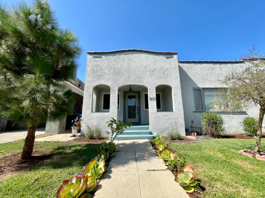 Primary Photo - 5017 Edgewood Pl