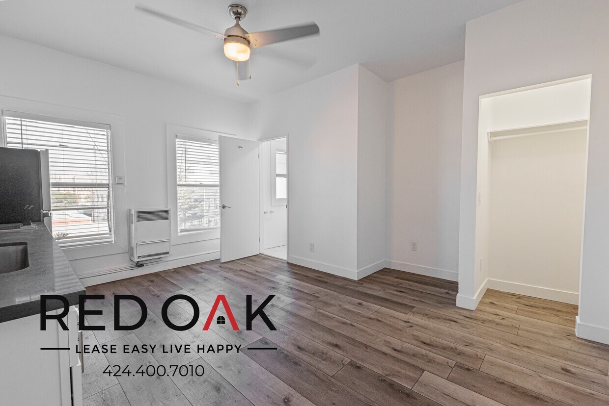 Foto principal - 744 Beacon Ave