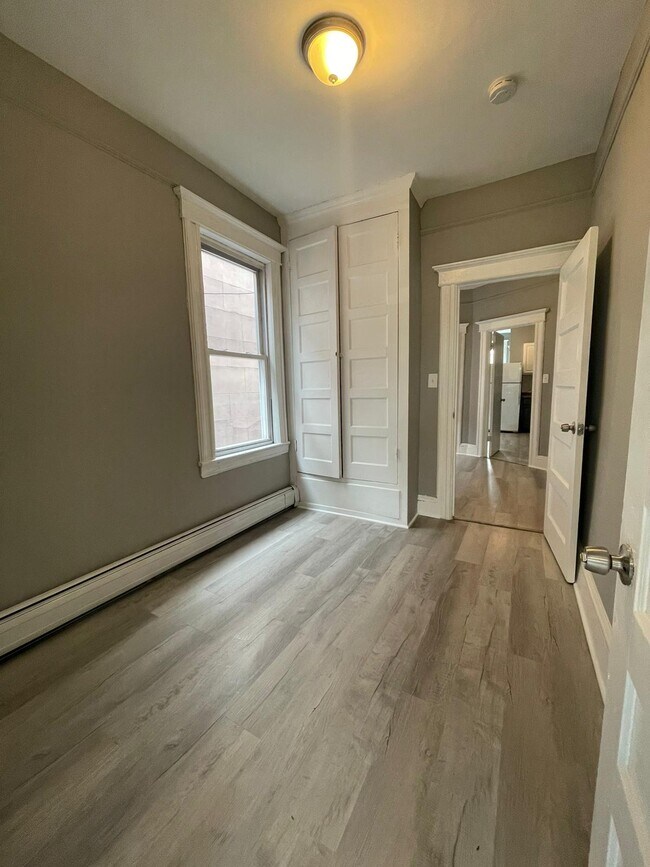 167 Clendenny Ave 3L - 169 Clendenny Ave