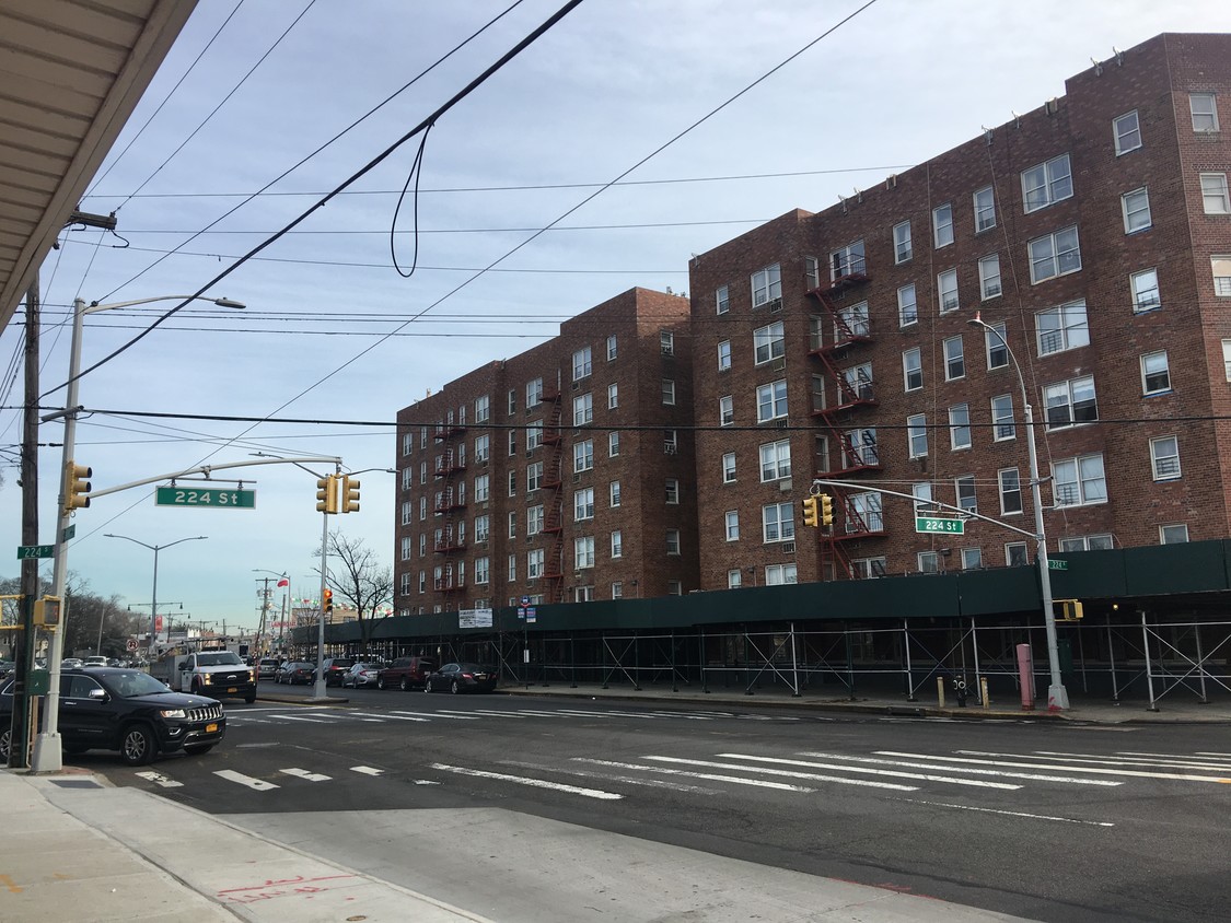 Apartments On Jamaica Ave