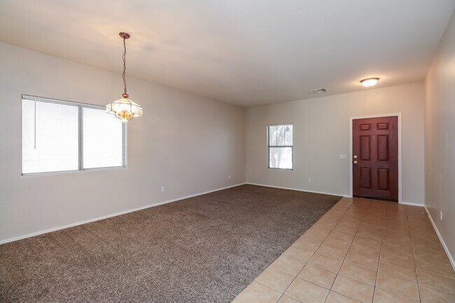 Foto del edificio - 2205 N 91st Gln