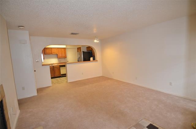 Foto del edificio - 13215 Emily Rd