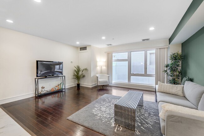 Foto del edificio - 310 Cliff Ln