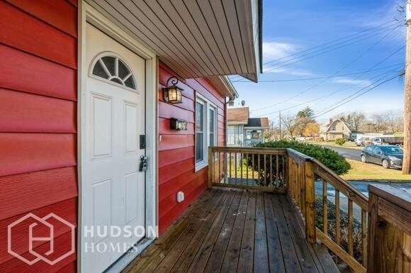 Building Photo - 307 Fenimore St