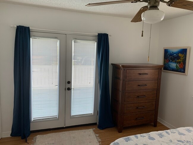 Building Photo - 10 Flagler Dr