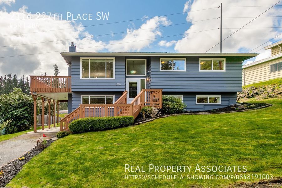 Primary Photo - 4 Bed Family Home in Brier with Second Liv...