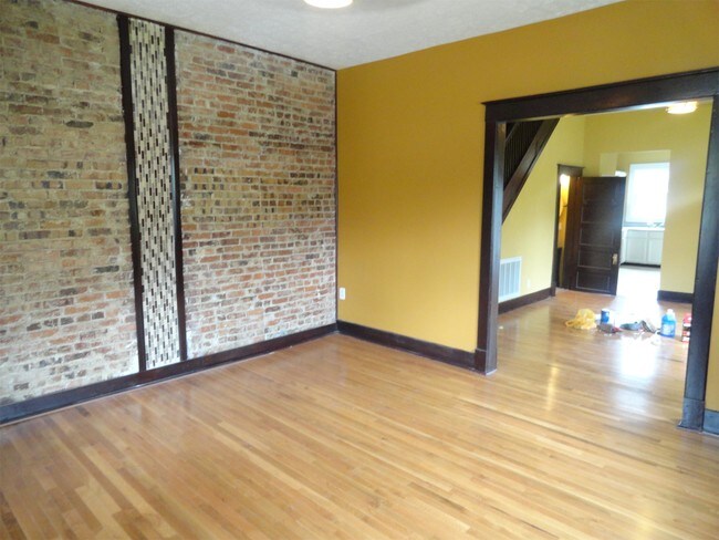 Building Photo - 1600 N Talbott St