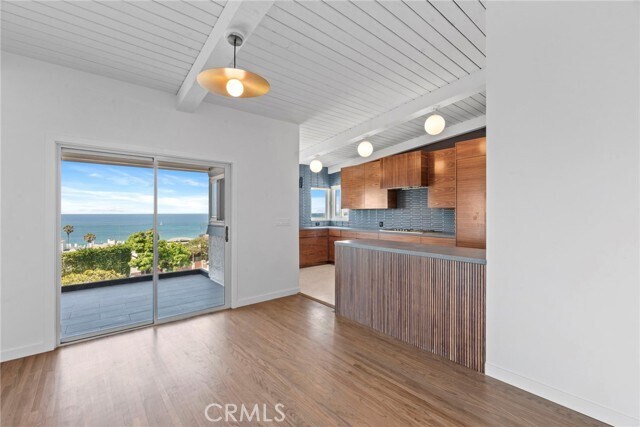 Foto del edificio - 7512 Rindge Ave