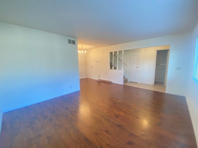 Building Photo - 1035 Mohr Ln