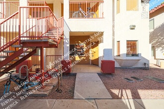 Building Photo - 510 W University Dr