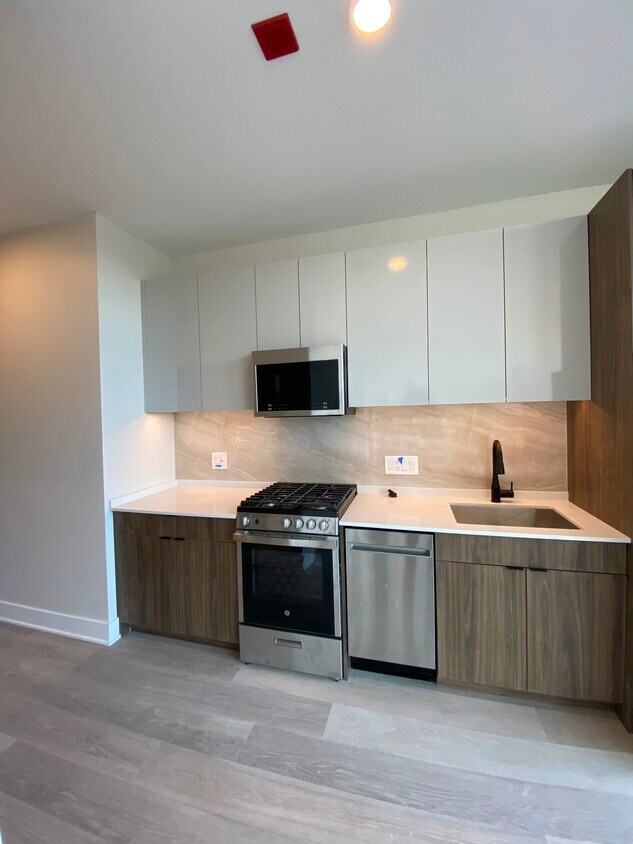 Foto principal - 1147 W Jackson Blvd