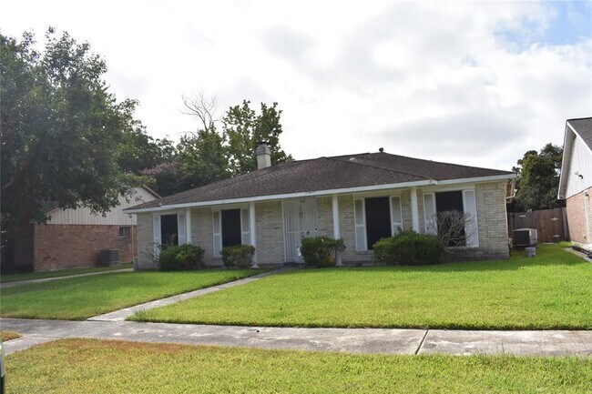 Foto del edificio - 10427 Huntington Wood Dr