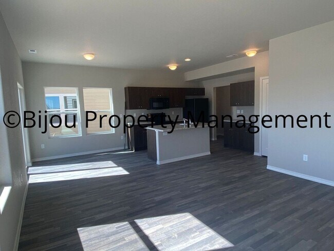 Foto del edificio - Beautiful 3 Bedroom New Build