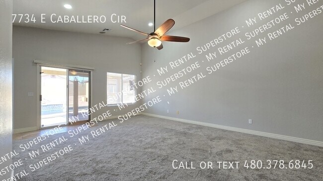 Foto del edificio - 7734 E Caballero Cir