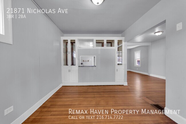 Foto del edificio - 21871 Nicholas Ave